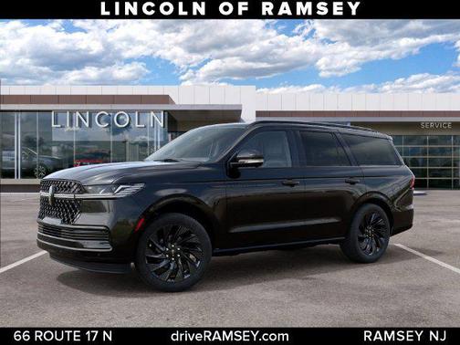 Infinite Black Metallic Clearcoat 2027 Lincoln Navigator Reserve