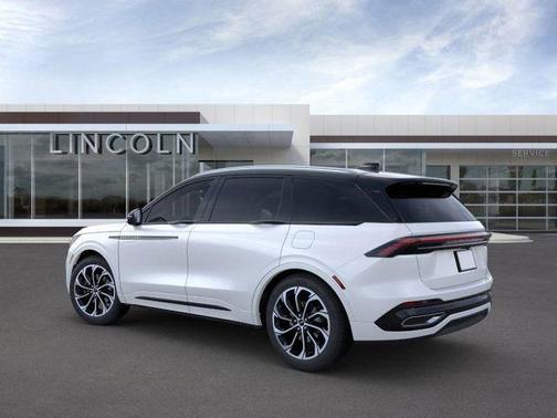 2025 Lincoln Nautilus Reserve