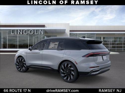 GRAY MATTER MET CC 2026 Lincoln Nautilus Reserve