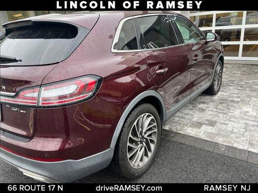 2019 Lincoln Nautilus Reserve