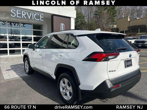 2021 Toyota RAV4 Hybrid XLE