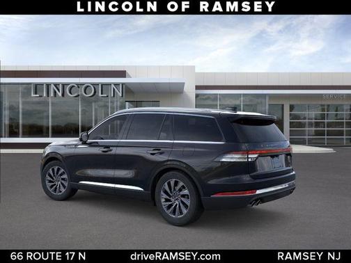 Infinite Black Metallic Clearcoat 2026 Lincoln Aviator Premiere