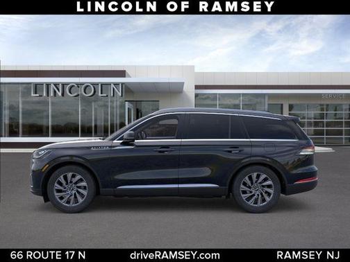 Infinite Black Metallic Clearcoat 2026 Lincoln Aviator Premiere