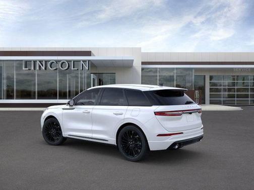 2025 Lincoln Corsair Premiere