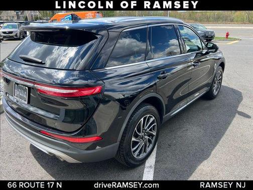 INFINITE BLACK METALLIC 2020 Lincoln Corsair Standard