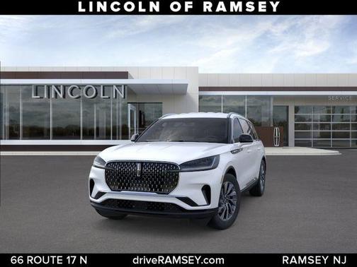White Metallic 2026 Lincoln Aviator Premiere