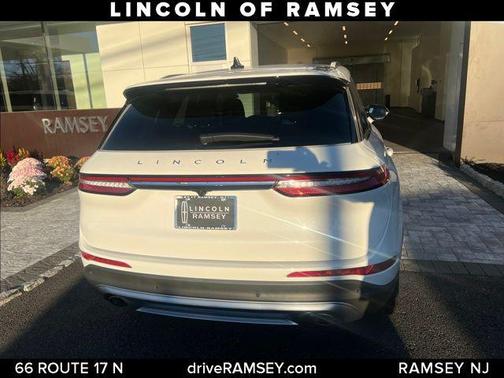 2022 Lincoln Corsair Standard