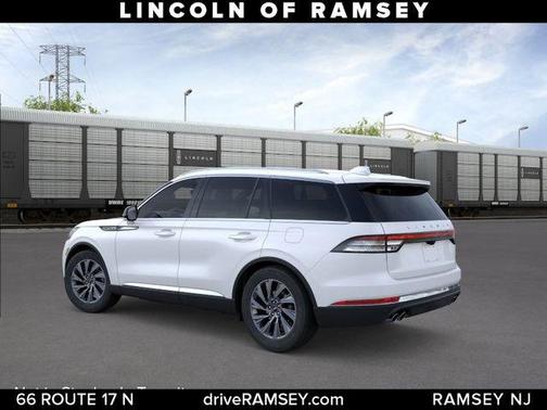 PRISTINE WHITE MET 3C 2026 Lincoln Aviator Premiere