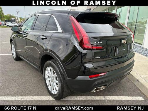 Stellar Black Metallic 2023 Cadillac XT4 Luxury