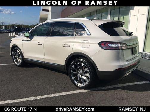 2022 Lincoln Nautilus Reserve