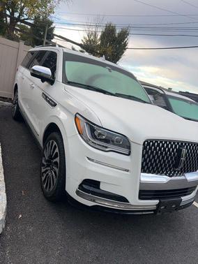 2022 Lincoln Navigator Black Label