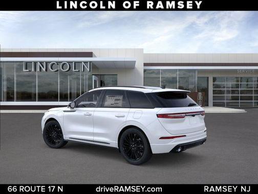 PRISTINE WHITE MET 3C 2026 Lincoln Corsair Grand Touring