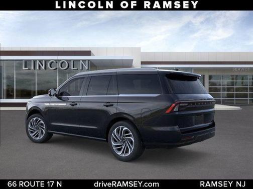 INFINITE BLACK MET CC 2025 Lincoln Navigator Reserve