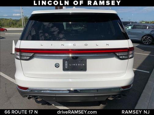 2023 Lincoln Aviator Standard AWD
