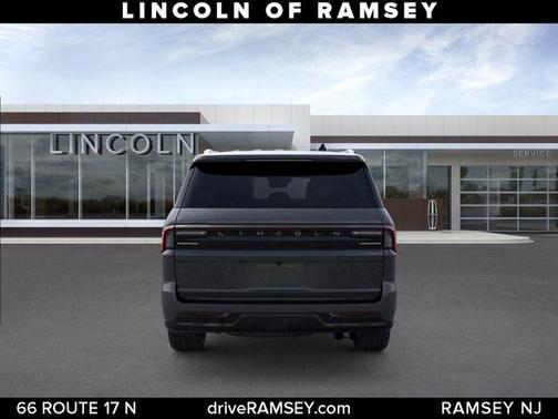 STARLIGHT GRAY PC 2026 Lincoln Navigator Reserve
