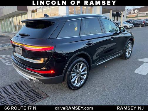 2022 Lincoln Corsair Standard