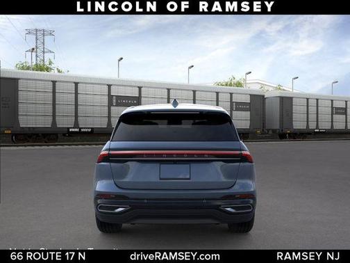 Whisper Blue Metallic Clearcoat 2026 Lincoln Nautilus Premiere