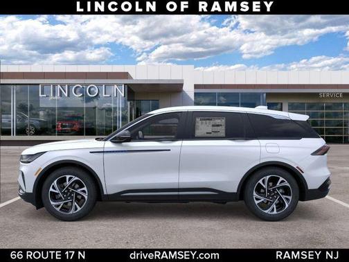 WHITE PLATINUM MET 3C 2026 Lincoln Nautilus Premiere
