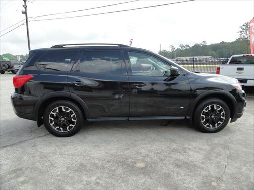 2020 Nissan Pathfinder SV 2WD