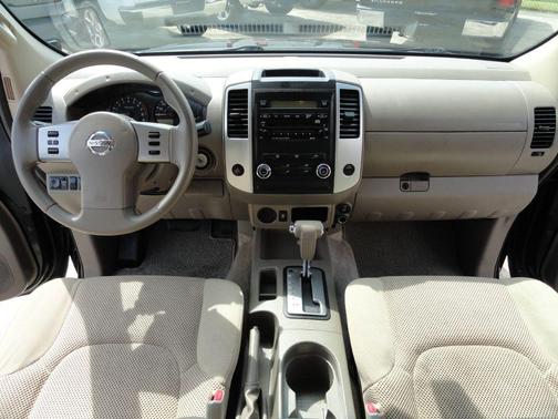 2012 Nissan Frontier SV