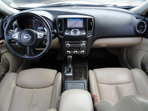 2014 Nissan Maxima SV