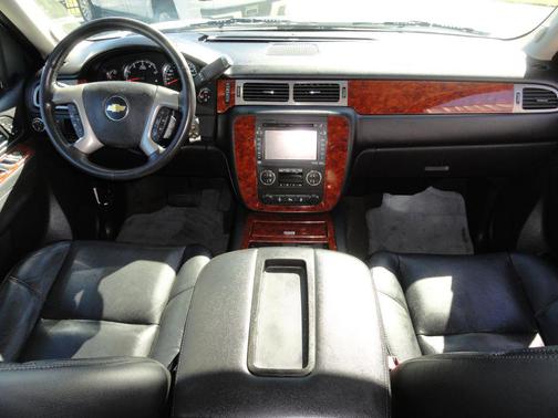 2013 Chevrolet Suburban 1500 LTZ