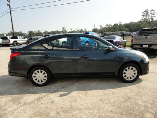 2015 Nissan Versa 1.6 S+