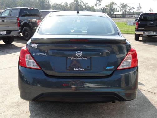 2015 Nissan Versa 1.6 S+