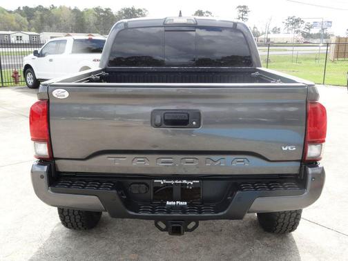 2018 Toyota Tacoma TRD Sport