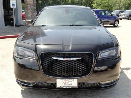 2017 Chrysler 300 S