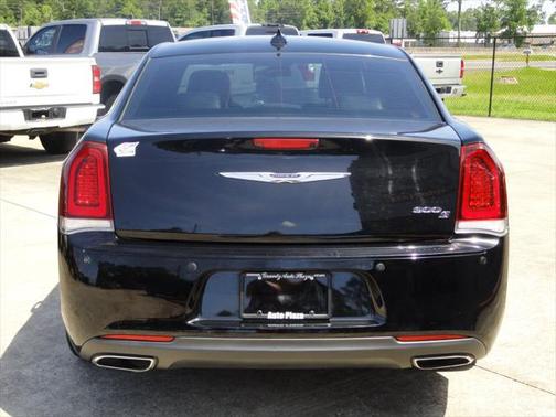 2017 Chrysler 300 S
