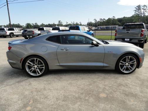2020 Chevrolet Camaro RWD Coupe LT1