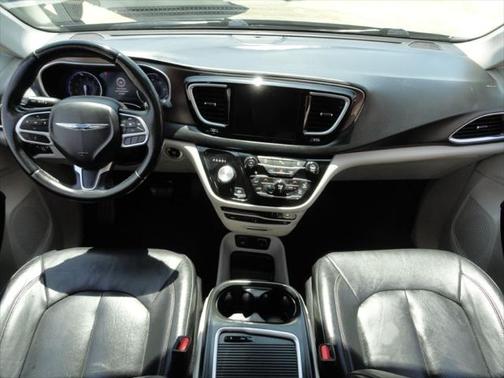 2018 Chrysler Pacifica Touring-L Plus