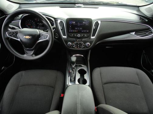 2021 Chevrolet Malibu FWD LT