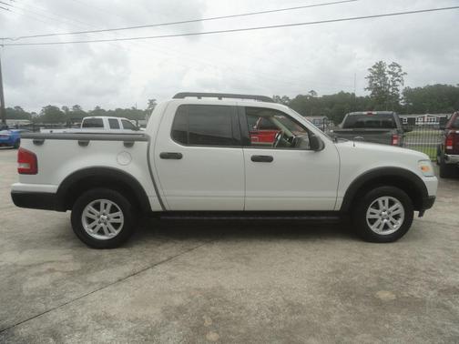 White Suede Clearcoat 2009 Ford Explorer Sport Trac XLT