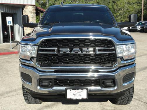 2021 RAM 2500 Tradesman Crew Cab 4x4 6'4' Box