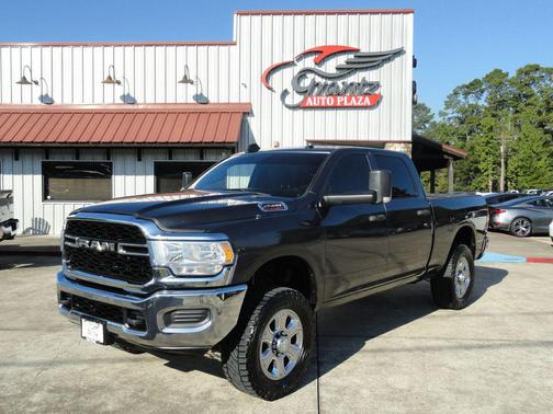 2021 RAM 2500 Tradesman Crew Cab 4x4 6'4' Box