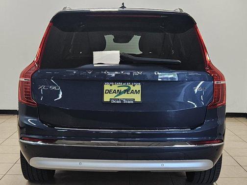 2022 Volvo XC90 T6 Inscription
