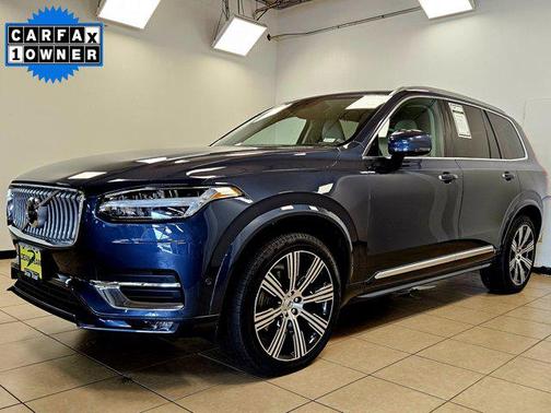 2022 Volvo XC90 T6 Inscription