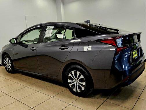 2019 Toyota Prius XLE