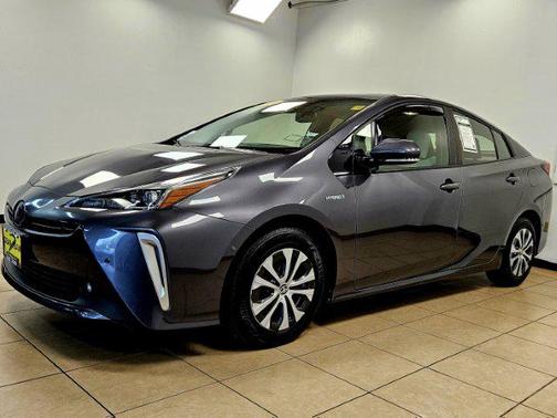 2019 Toyota Prius XLE