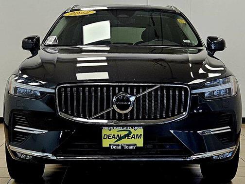 2022 Volvo XC60 B5 Inscription