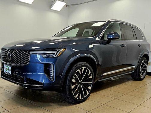 2026 Volvo XC90 B6 Plus 6-Seater