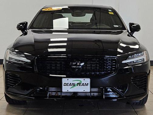 2024 Volvo S60 Recharge Plug-In Hybrid T8 Plus Black Edition