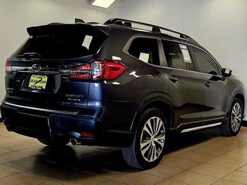 2022 Subaru Ascent Limited 8-Passenger