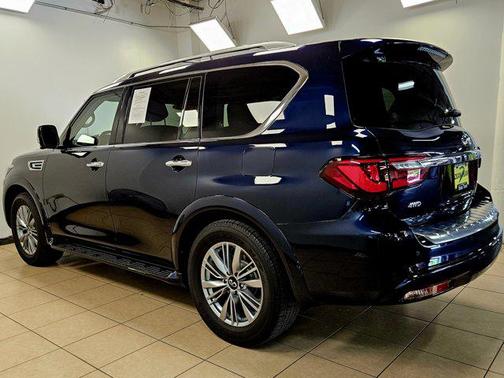 2021 INFINITI QX80 Luxe