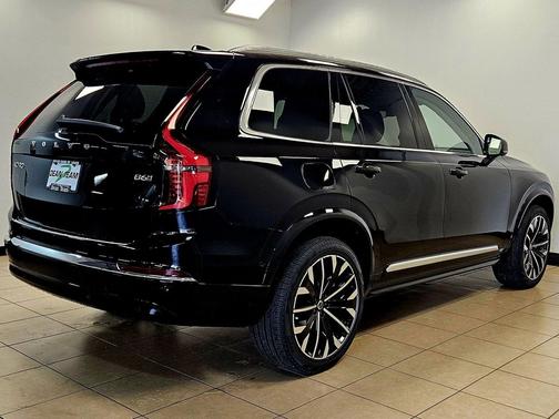Onyx Black Metallic 2026 Volvo XC90 Plus, B6 AWD Gas (mild hybrid), Gasoline, Bright, 7 Seats