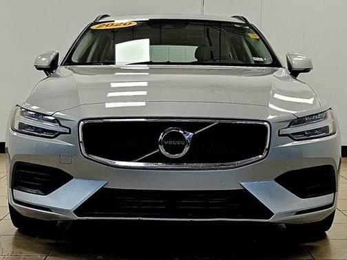 2020 Volvo V60 T5 Momentum