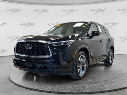 Mineral Black 2025 INFINITI QX60 Luxe