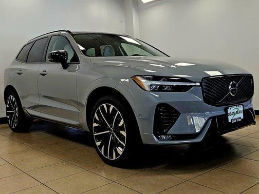 2026 Volvo XC60 B5 Ultra